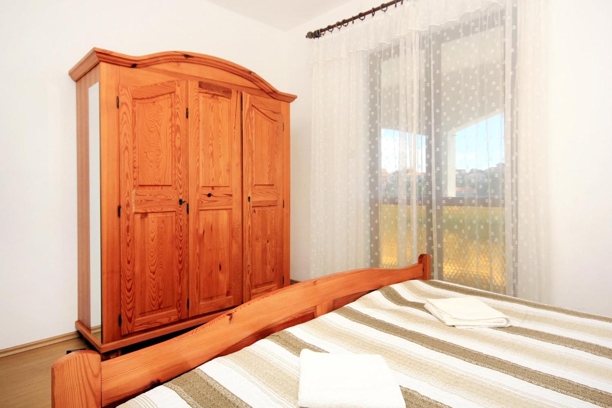 Apartments By The Sea Zavalatica, Korcula - 546 Bilik gambar